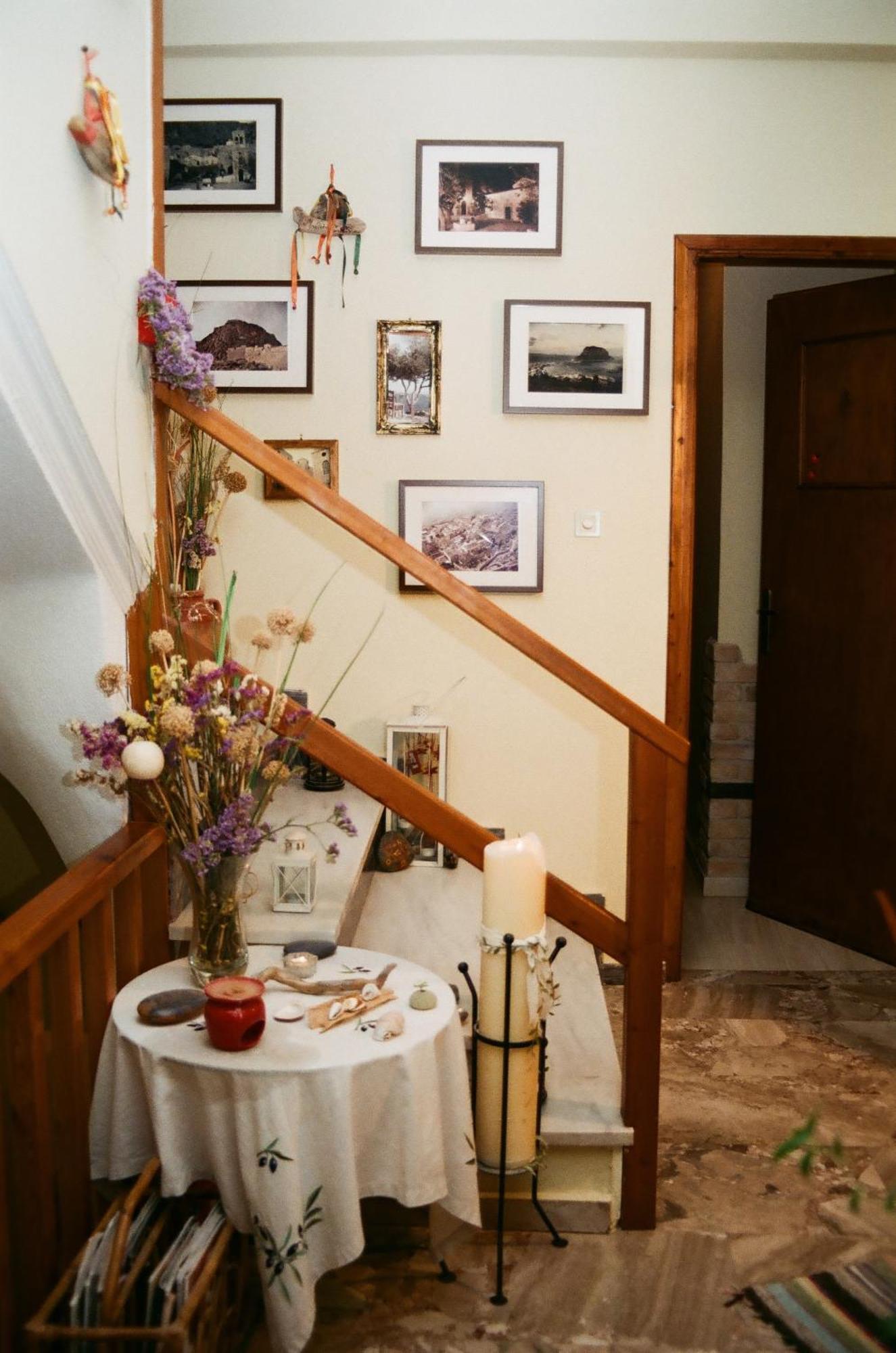 Mpalkoni Sti Monemvasia Bagian luar foto